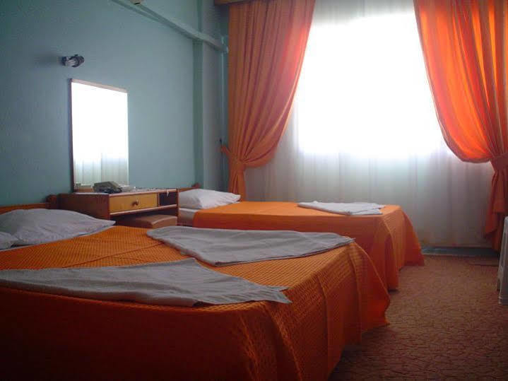 Akerdem Hotel Kusadası Exteriör bild