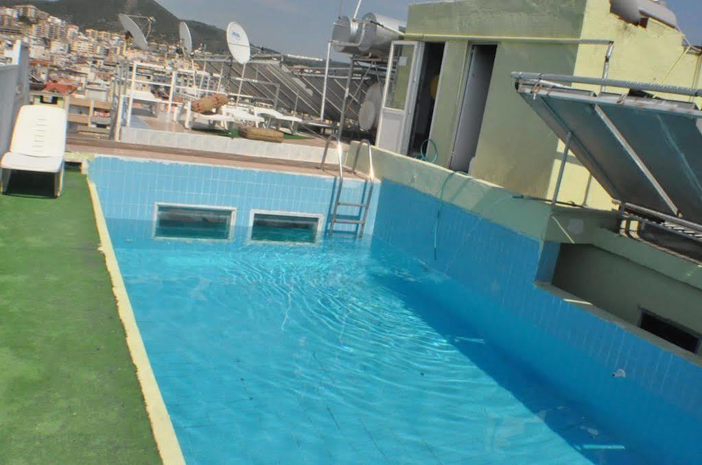 Akerdem Hotel Kusadası Exteriör bild