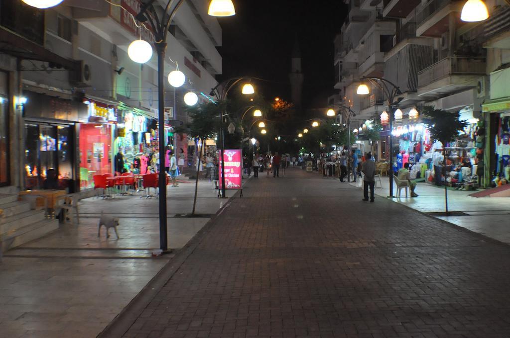 Akerdem Hotel Kusadası Exteriör bild