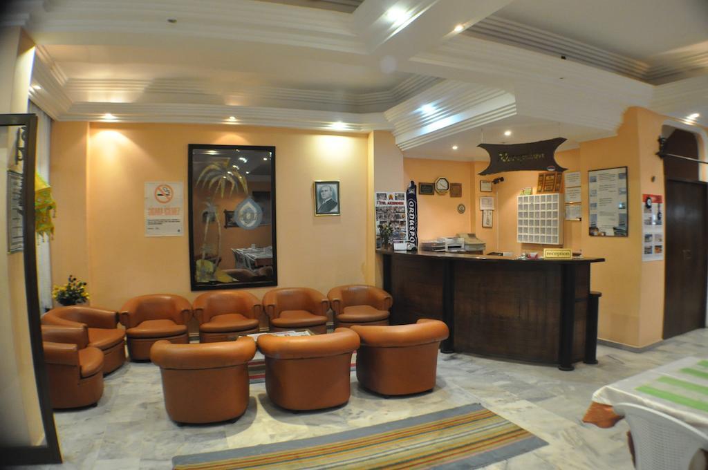 Akerdem Hotel Kusadası Exteriör bild